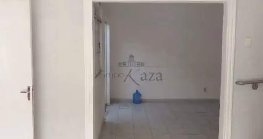 Casa comercial à venda na Avenida Heitor Villa Lobos, Vila Ema, São José dos Campos