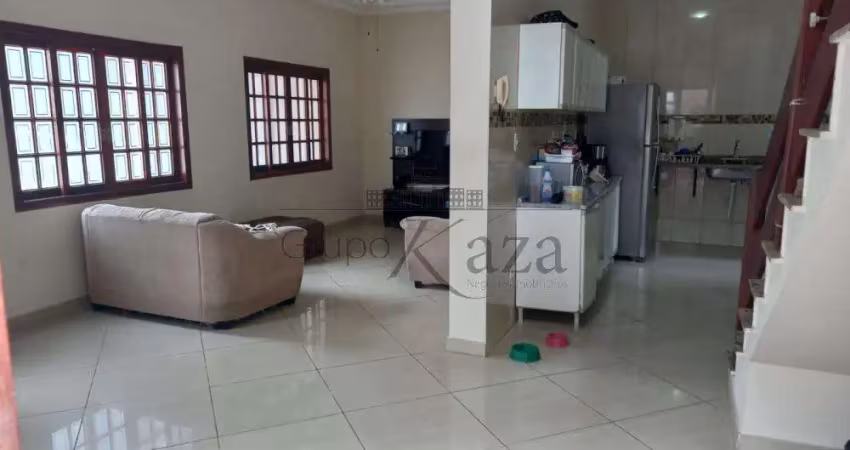 Casa sobrado - jardim valparaiba - 3 dormitórios - 250m² - aceita permuta.