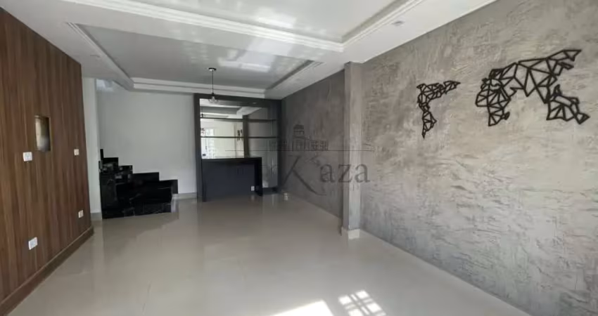 Casa com 3 quartos à venda na Rua Alfredo Coslop, Bosque dos Eucaliptos, São José dos Campos