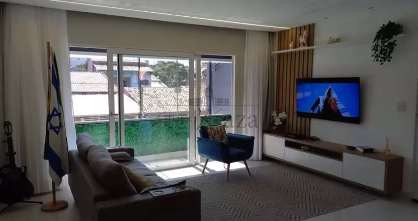 Casa com 3 quartos à venda na Oito, Residencial Jatobá, São José dos Campos