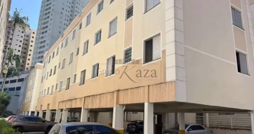 Apartamento com três dormitórios, com uma vaga de garagem, 68 m²