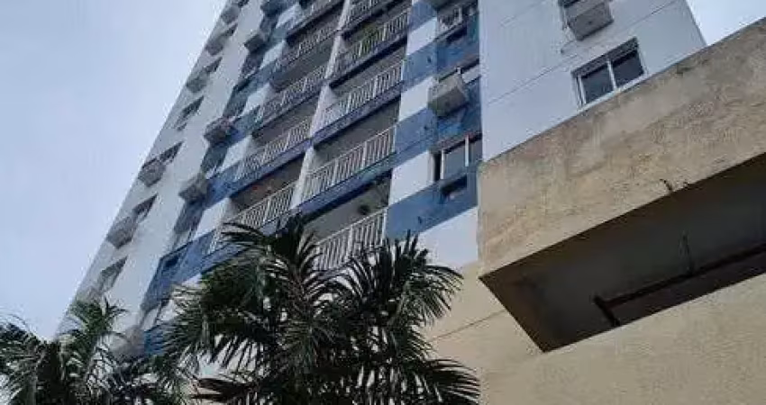 Belo apartamento de 2 quartos  no condomínio beija flor