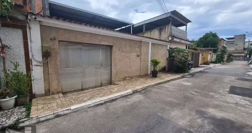 Excelente casa 2 quartos ,3 vagas próximo ao parque natural do gericinó