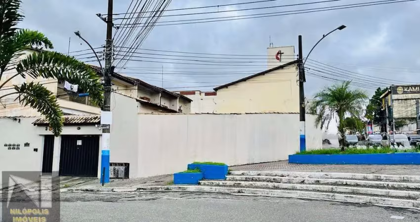 Casa com 2 quartos à venda na Rua Senador Fernando Mendes, 1260, Centro, Nilópolis