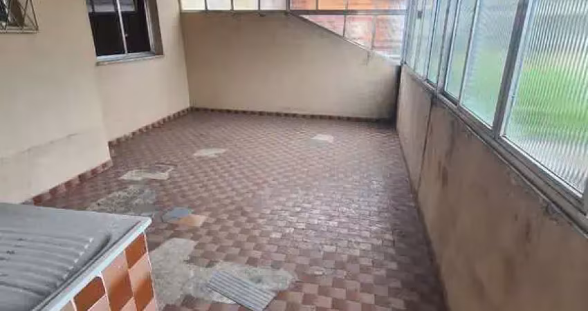 Excelente sobrado no centro de nilópolis,com garagem privativa