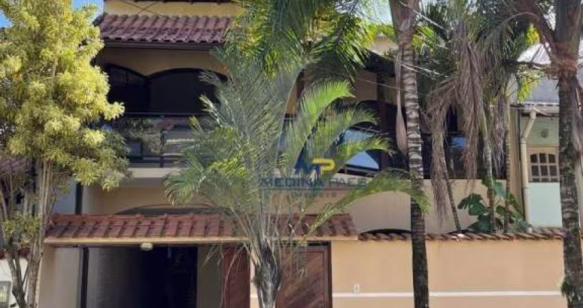 Casa com 3 dormitórios à venda por R$ 420.000,00 - Amendoeira - São Gonçalo/RJ