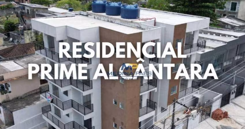 Casa com 2 dormitórios à venda, 42 m² por R$ 210.000,00 - Laranjal - São Gonçalo/RJ