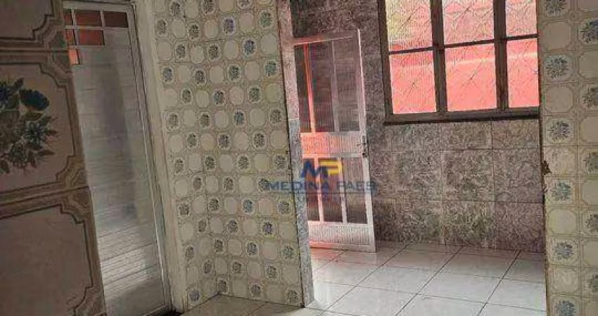 Casa com 2 dormitórios à venda, 127 m² por R$ 240.000,00 - Trindade - São Gonçalo/RJ