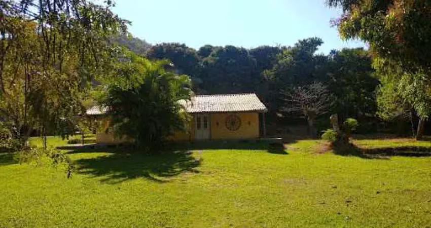 Chácara com 3 dormitórios à venda, 3360 m² por r$ 1.200.000,00 - cajueiros (itaipuaçu) - maricá/rj