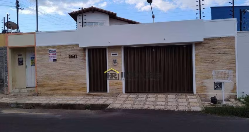 Casa com 3 dormitórios para alugar por R$ 6.000,00/mês - Horto - Teresina/PI