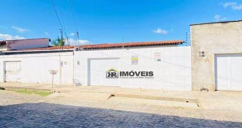 Casa com 3 dormitórios para alugar, 76 m² por R$ 1.500/mês - Matadouro - Teresina/PI