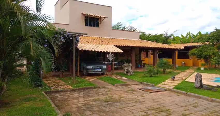 Casa com 3 quartos à venda na Trinta e Cinco, 25, Monte Das Palmeiras, Jaboticatubas