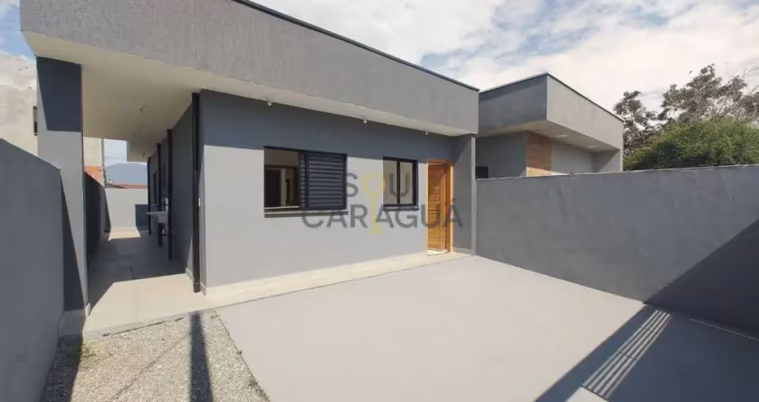Casa nova com churrasqueira para venda no balneário dos golfinhos caraguá