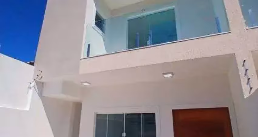 Casa com 3 quartos à venda na Rua Professora Neide Lima, 47, Lagoa, Macaé