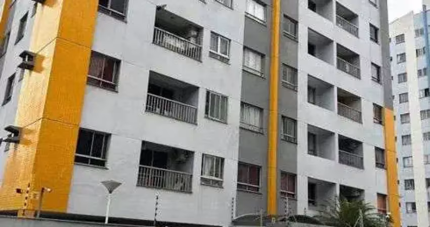 2 quartos com 2 elevadores, na segunda quadra da praia.