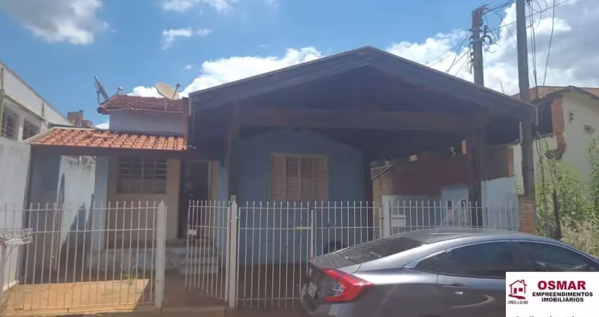 Casa à venda no centro de sumaré-sp, sendo 1 casa na frente (2 dormitórios) e outra nos fundos (1 dormitório).