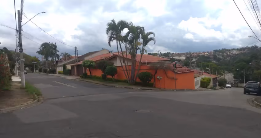 Casa térrea de esquina em bairro nobre – jardim do lago, atibaia