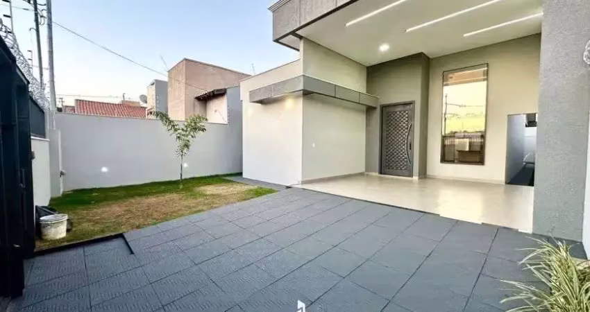 Casa nova de alto padrão no universitário- 3 quartos sendo 1 suíte c closet- piscina- espaço gourmet