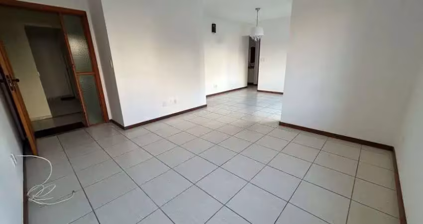 Apartamento com 3 quartos para alugar na Rua Alberto Valença, 10, Pituba, Salvador