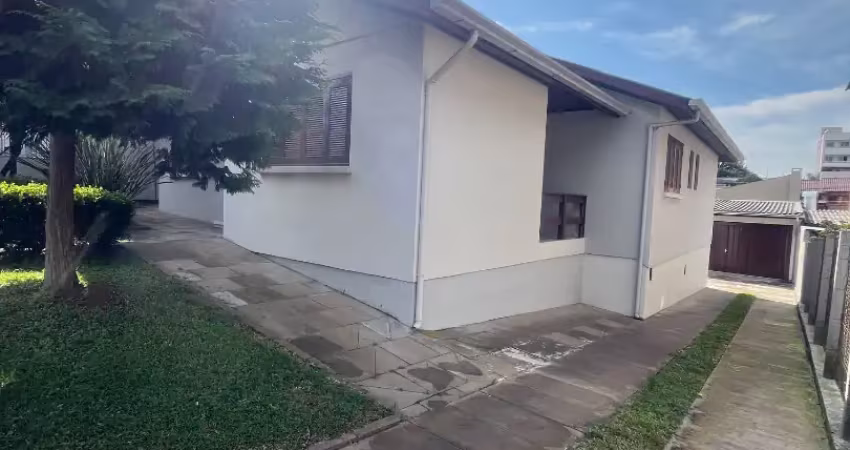 Vende-se casa de alvenaria com terreno plano e salão de festas bairro jardim eldorado!