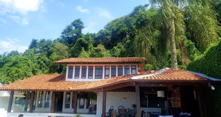 Casa Alto Padrão em Centro, São José/SC