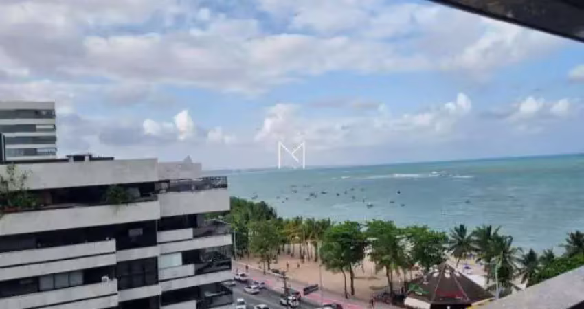Cobertura duplex na beira-mar de Ponta Verde disponível para venda