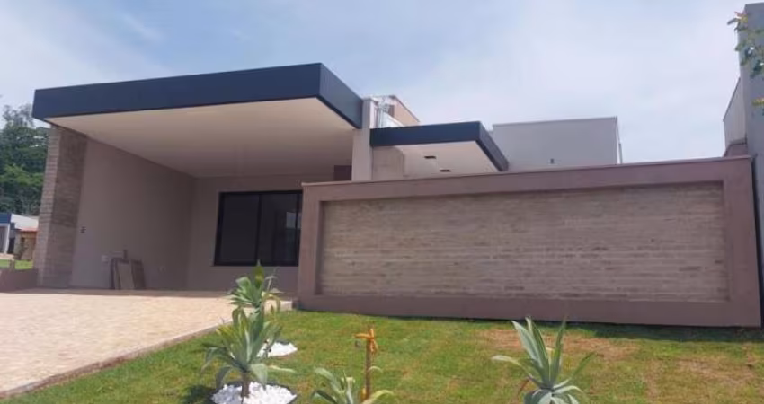 Casa no Condominio Santa Ana com 3 Suites