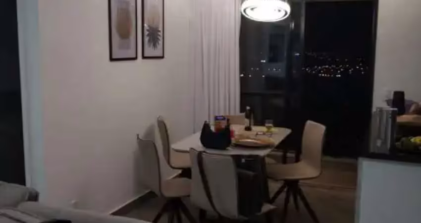 Ótimo apto no Edifício Solo