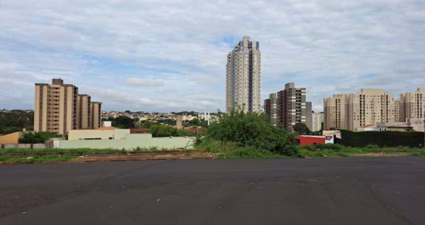 Lote de uso misto no Alto da Boa Vista