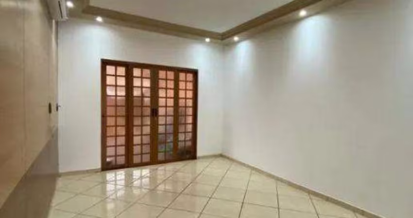Casa ampla com quintal em Bonfim