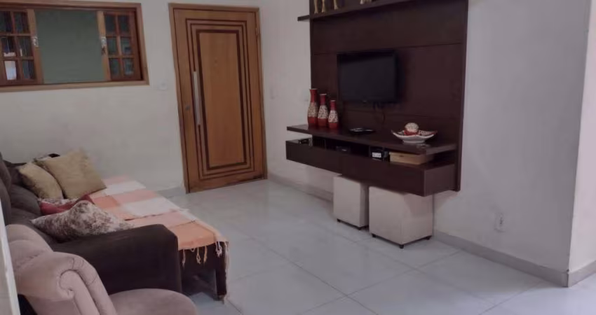 Casa com 3 dorm no Jd Arlindo Laguna