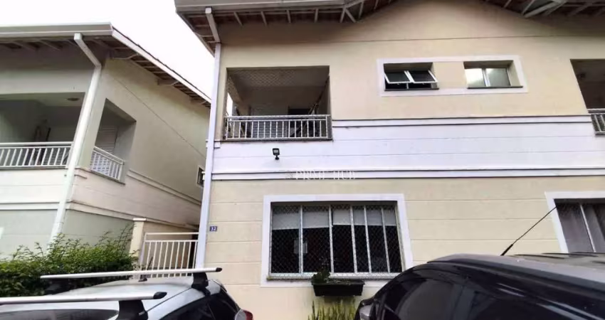 Imóvel em condomínio fechado na granja viana com ótima localização e infraestrutura completa.