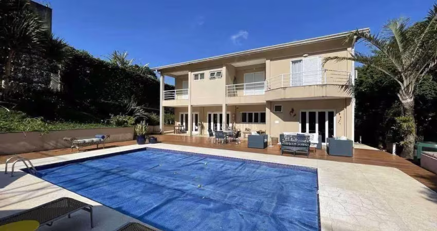 Casa contemporânea com espaços integrados e acabamento de qualidade