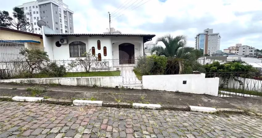Casa com 4 quartos à venda na Professor Teobaldo Delwing, Centro, Lages