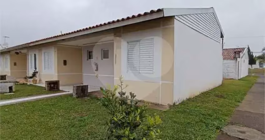 Casa em condomínio fechado com 2 quartos à venda na Trinta E Um De Março, Guarujá, Lages
