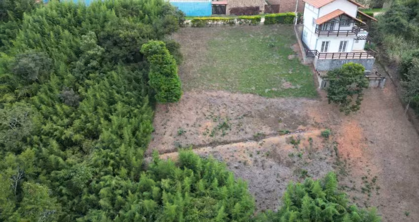 Vendo terreno no bairro recanto manacá em paty do alferes - rj