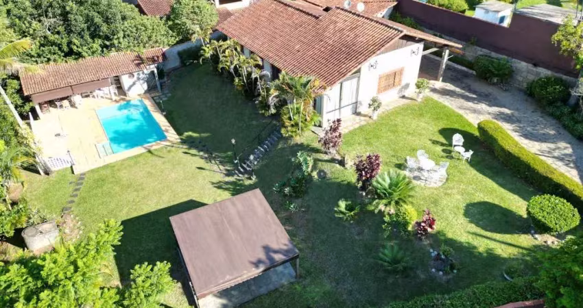 Vendo casa no bairro retiro das palmeiras em miguel pereira - rj