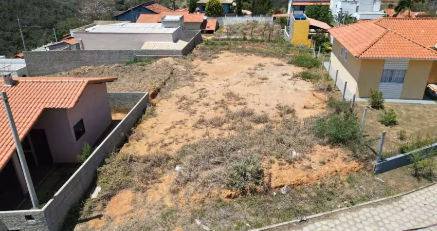 Vendo terreno no bairro recanto dos eucaliptos em paty do alferes - rj