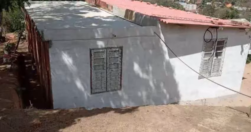 Vendo casa em construção no bairro zenobiópolis (morro do capitão) em paty do alferes - rj