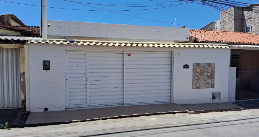 Vendo Casa em Cruz das Almas, 02 quartos - 120m2