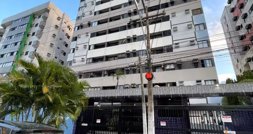 Vendo apartamento 03 quartos sendo um suíte, 60m2 - Ponta Verde