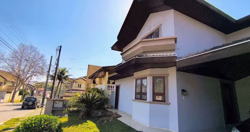 Casa altos da serra 1 com 4 quartos, piscina, 4 vagas