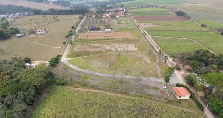 Haras em caçapava com 95 mil metros, a 300 metros da dutra