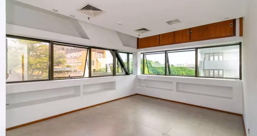 Sala comercial à venda na Avenida Cristóvão Colombo, 2834, São João, Porto Alegre