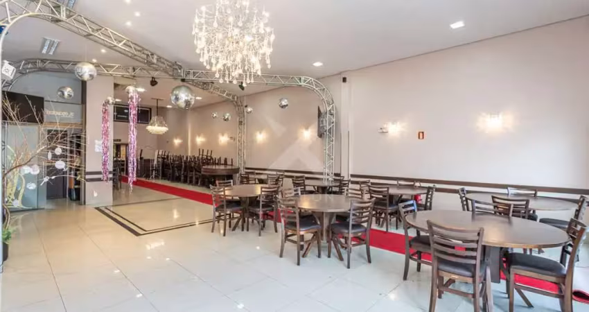 Casa comercial à venda na Avenida Saturnino de Brito, 425, Vila Jardim, Porto Alegre