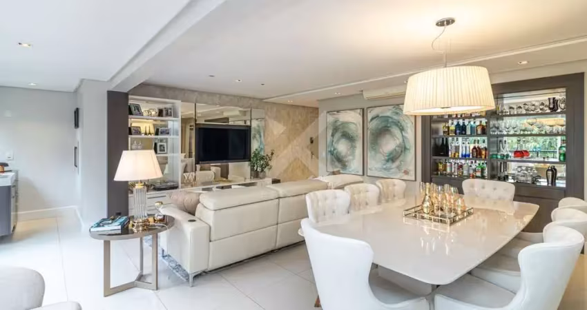 Apartamento com 3 quartos para alugar na Avenida Túlio de Rose, 400, Jardim Europa, Porto Alegre