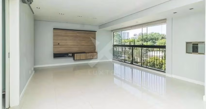 Apartamento com 3 quartos para alugar na Avenida Túlio de Rose, 260, Jardim Europa, Porto Alegre