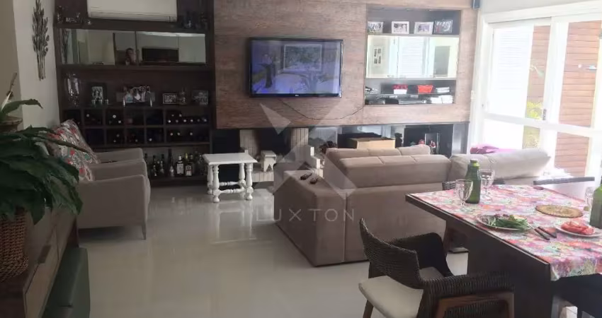 Casa com 3 quartos à venda na Rua Paulo Setúbal, 107, Passo da Areia, Porto Alegre
