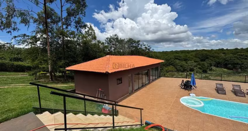 Casa a venda no condomínio cond. riviera do nascente com piscina e 03 suítes