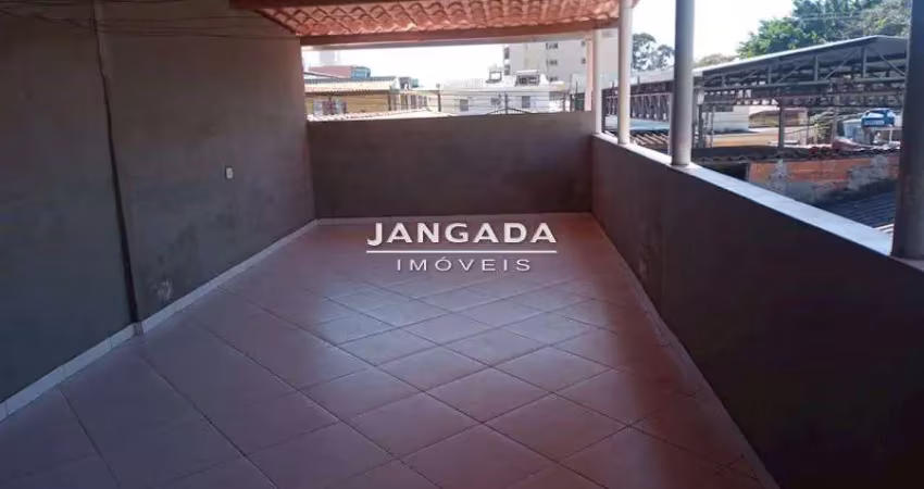 Casa terrea - 03 dormitorios 02 vagas e lavanderia -  prox. av. pedro pinho